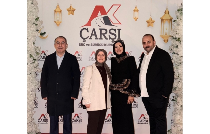 Ak Çarşı Sürücü Kursları ve TÜMİD Kadın Kolları Başkanı Nuray Ulu Kaya İş Ortaklarını İftarda Buluşturdu