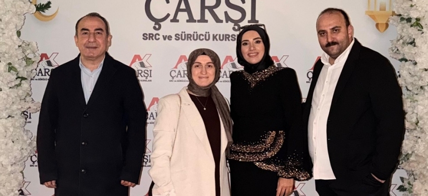 Ak Çarşı Sürücü Kursları ve TÜMİD Kadın Kolları Başkanı Nuray Ulu Kaya İş Ortaklarını İftarda Buluşturdu