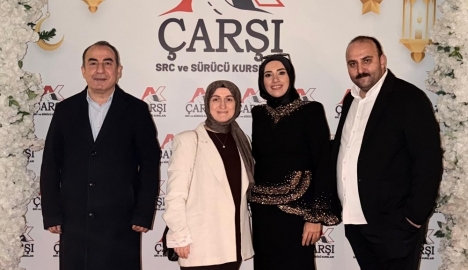 Ak Çarşı Sürücü Kursları ve TÜMİD Kadın Kolları Başkanı Nuray Ulu Kaya İş Ortaklarını İftarda Buluşturdu